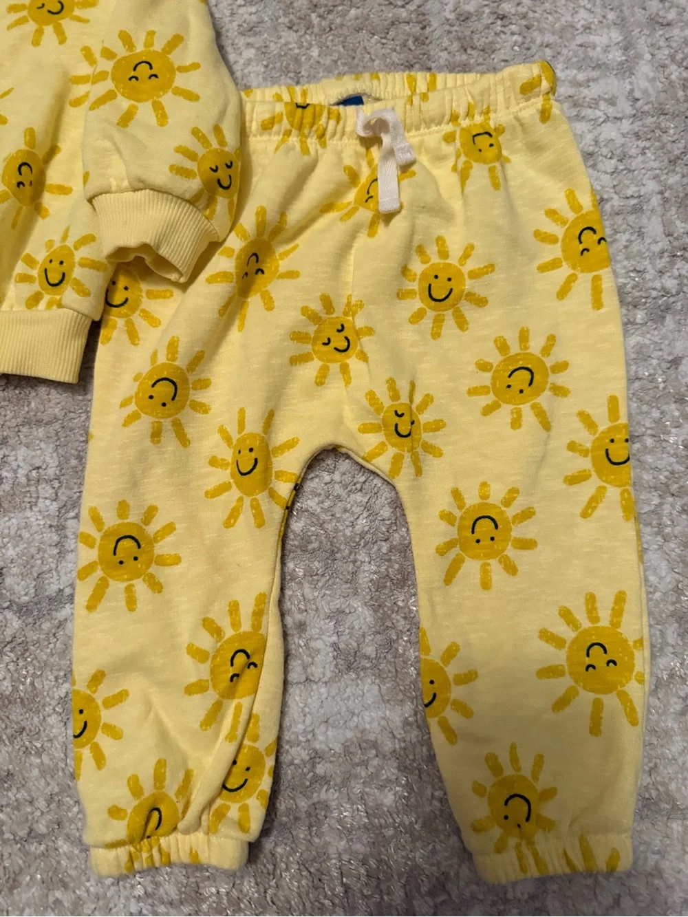 Old Navy euc smoke